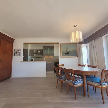 With Panoramic Sea Views * Middelkerke