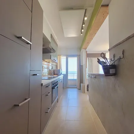 With Panoramic Sea Views Appartement