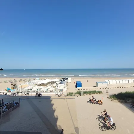With Panoramic Sea Views * Middelkerke